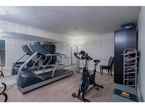 1624 Broadview Road Nw, Calgary, AB - Indoor Photo Showing Gym Room
