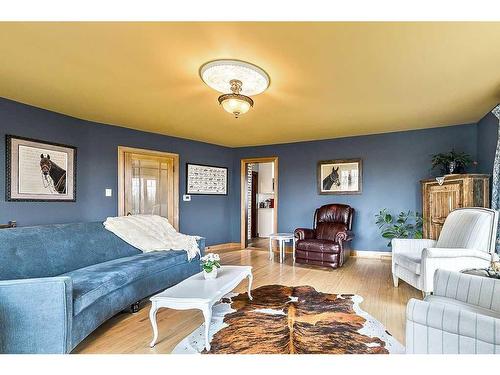 64144 434 Avenue West, Rural Foothills County, AB - Indoor Photo Showing Living Room