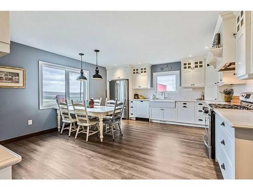 64144 434 Avenue West, Rural Foothills County, AB - Indoor Photo Showing Kitchen