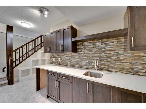 645 36 Street Sw, Calgary, AB - Indoor Photo Showing Kitchen