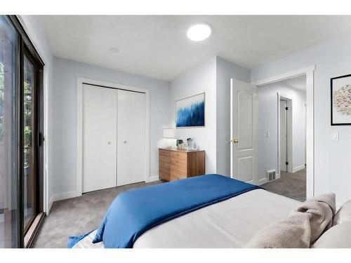 4419 58 Street Ne, Calgary, AB - Indoor Photo Showing Bedroom