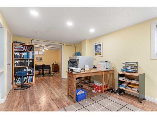 2822 40 Street Sw, Calgary, AB - Indoor Photo Showing Office