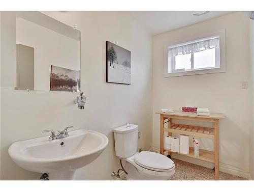 2820 Morley Trail Nw, Calgary, AB - Indoor Photo Showing Bathroom
