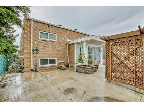 2820 Morley Trail Nw, Calgary, AB - Outdoor