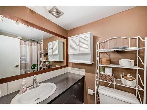 302-1209 6 Street Sw, Calgary, AB - Indoor Photo Showing Bathroom