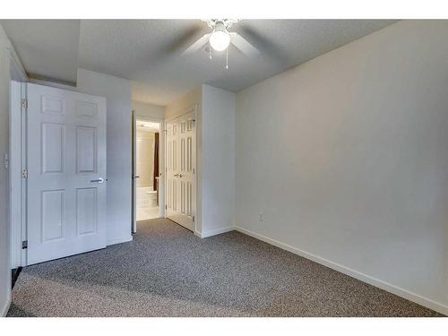 5211-279 Copperpond Common Se, Calgary, AB - Indoor Photo Showing Other Room