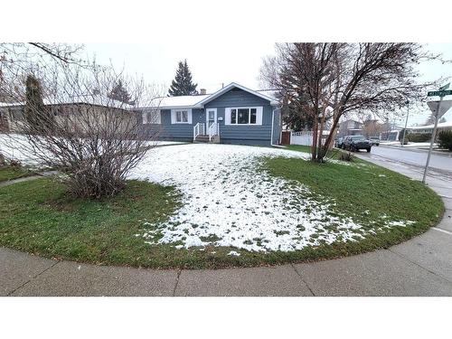 374 Westwood Drive Sw, Calgary, AB - Outdoor