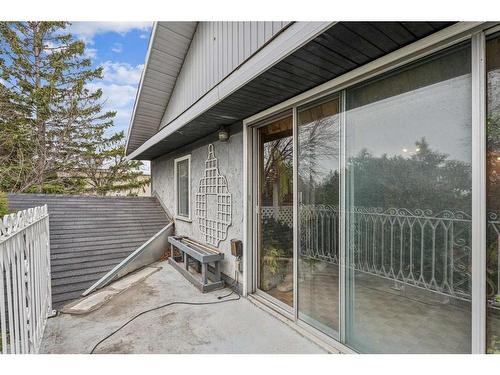 952 39 Avenue Nw, Calgary, AB - Outdoor With Exterior