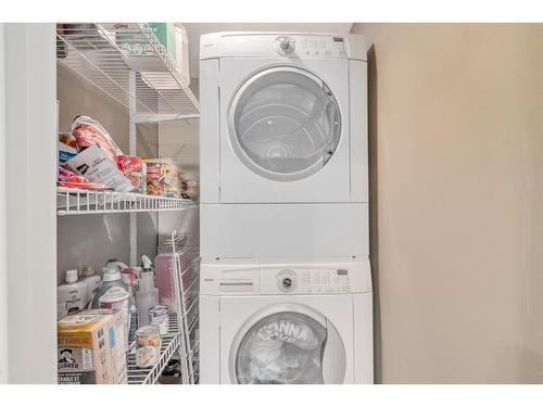 2611 17A Street Sw, Calgary, AB - Indoor Photo Showing Laundry Room