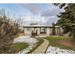 3603 Kildare Crescent SW Calgary, AB T3E 4S4