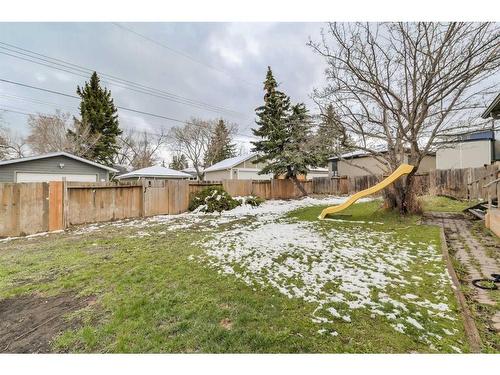 3603 Kildare Crescent Sw, Calgary, AB - Outdoor With Backyard