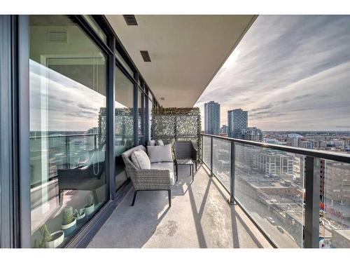 1901-1010 6 Street Sw, Calgary, AB - Outdoor With Balcony With Exterior