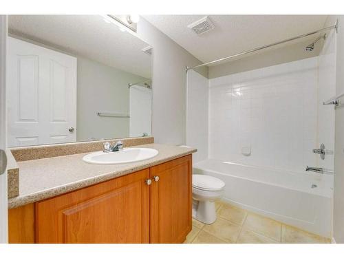 1206-505 Railway Street West, Cochrane, AB - Indoor Photo Showing Bathroom