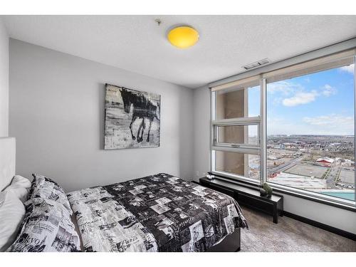 3006-211 13 Avenue Se, Calgary, AB - Indoor Photo Showing Bedroom