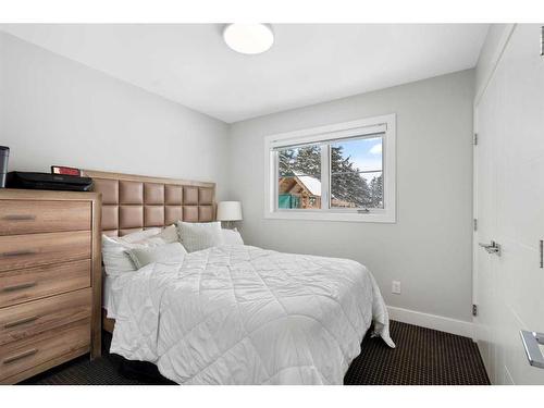 253002 Range Road 283, Rural Rocky View County, AB - Indoor Photo Showing Bedroom