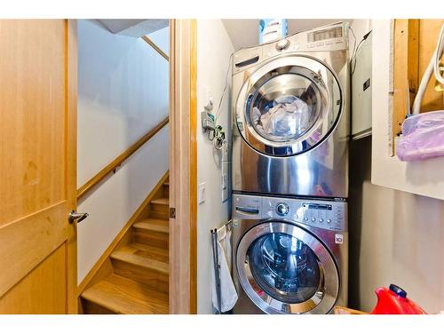 161 Shawfield Road Sw, Calgary, AB - Indoor Photo Showing Laundry Room