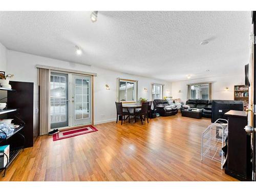 161 Shawfield Road Sw, Calgary, AB - Indoor Photo Showing Other Room