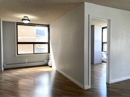 301-1202 13 Avenue Sw, Calgary, AB - Indoor Photo Showing Other Room