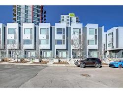 202-20 Brentwood Common NW Calgary, AB T3P 2L7