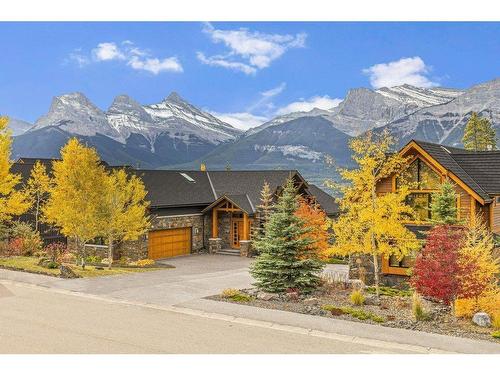 628 Silvertip Road, Canmore, AB - Outdoor