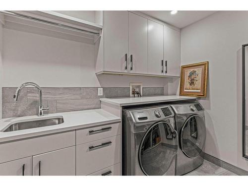 628 Silvertip Road, Canmore, AB - Indoor Photo Showing Laundry Room