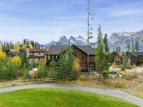 628 Silvertip Road, Canmore, AB - Outdoor