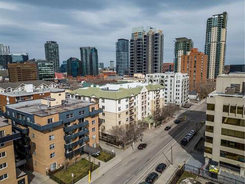 607-114 15 Avenue Sw, Calgary, AB - Outdoor With View