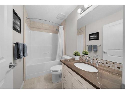 147 Auburn Shores Way Se, Calgary, AB - Indoor Photo Showing Bathroom