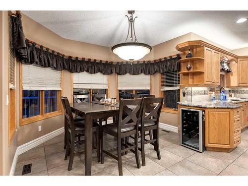 3001 10 Street, Didsbury, AB - Indoor