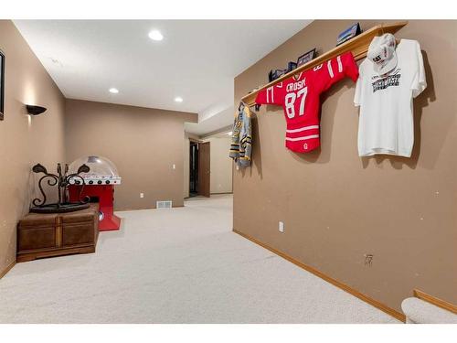 3001 10 Street, Didsbury, AB - Indoor