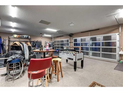 3001 10 Street, Didsbury, AB - Indoor