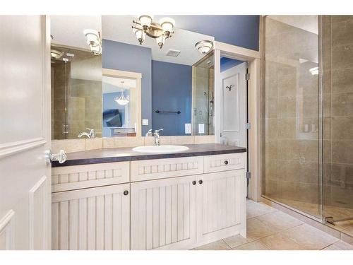 39 Slopes Grove, Calgary, AB - Indoor Photo Showing Bathroom