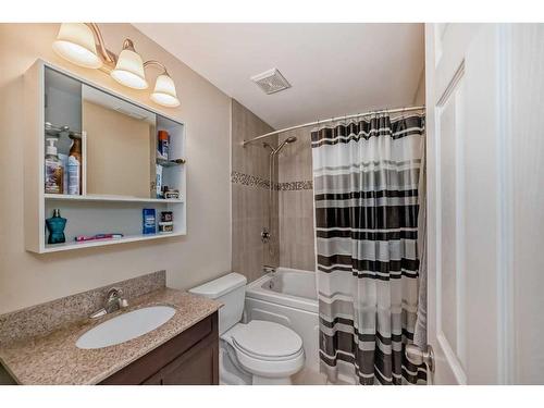 127 Cranberry Way Se, Calgary, AB - Indoor Photo Showing Bathroom