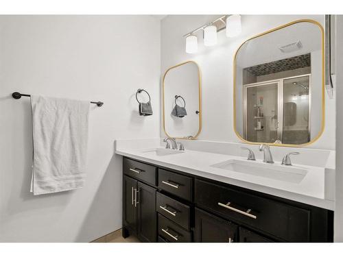 116 Stradwick Rise Sw, Calgary, AB - Indoor Photo Showing Bathroom