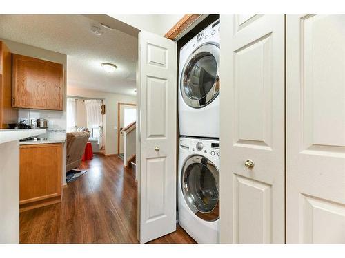 35 Saddlemead Green Ne, Calgary, AB - Indoor Photo Showing Laundry Room