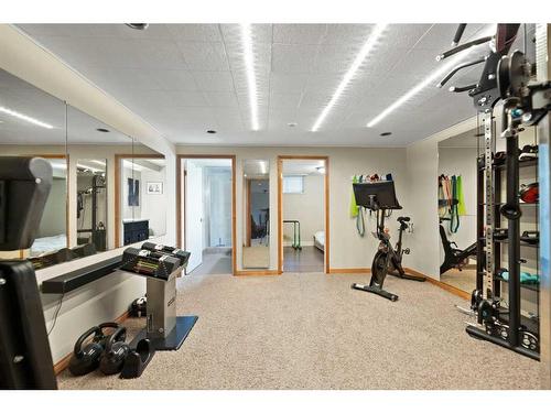 431 Willowdale Crescent Se, Calgary, AB - Indoor Photo Showing Gym Room