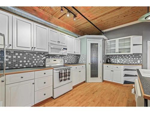 401-535 10 Avenue Sw, Calgary, AB - Indoor Photo Showing Kitchen