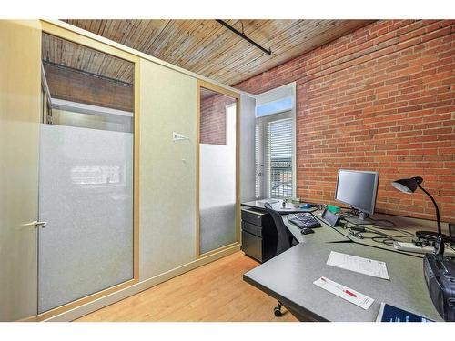 401-535 10 Avenue Sw, Calgary, AB - Indoor Photo Showing Office