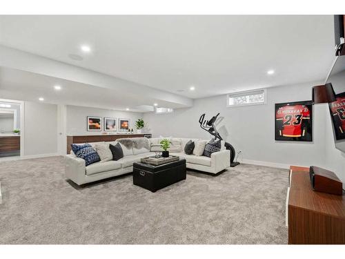 136 Parkview Green Se, Calgary, AB - Indoor