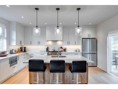 1408 Crescent Road Nw, Calgary, AB - Indoor Photo Showing Kitchen With Stainless Steel Kitchen With Upgraded Kitchen