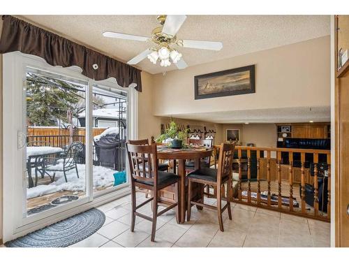 44 Woodbrook Place Sw, Calgary, AB - Indoor Photo Showing Dining Room