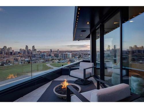 914 Crescent Road Nw, Calgary, AB - Outdoor With Balcony With View