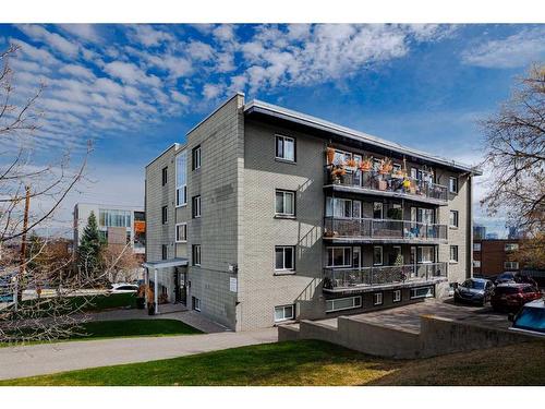 6-2104 17 Street Sw, Calgary, AB - Outdoor With Balcony