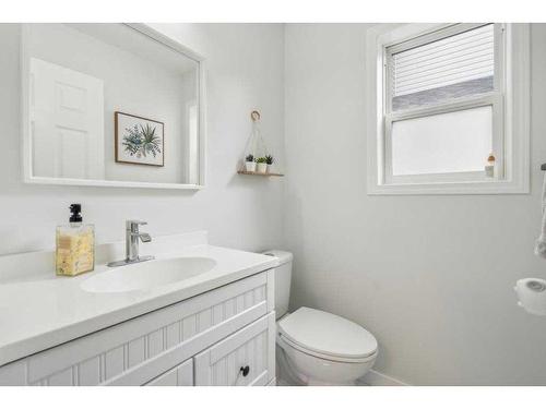 67 Coville Close Ne, Calgary, AB - Indoor Photo Showing Bathroom