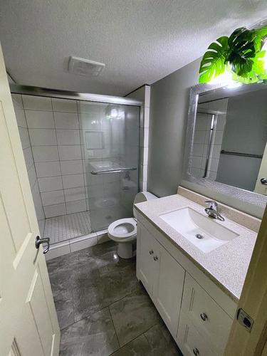 131 Savanna Parade Ne, Calgary, AB - Indoor Photo Showing Bathroom