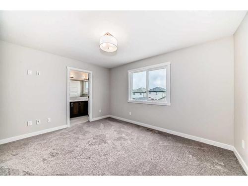 612 Baywater Manor Sw, Airdrie, AB - Indoor Photo Showing Other Room