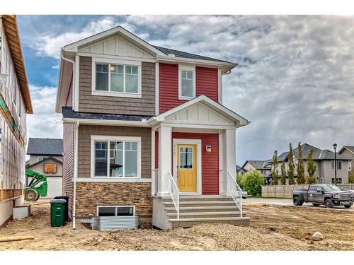 612 Baywater Manor Sw, Airdrie, AB - Outdoor With Facade