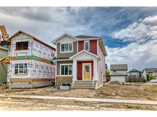 612 Baywater Manor Sw, Airdrie, AB - Outdoor With Facade