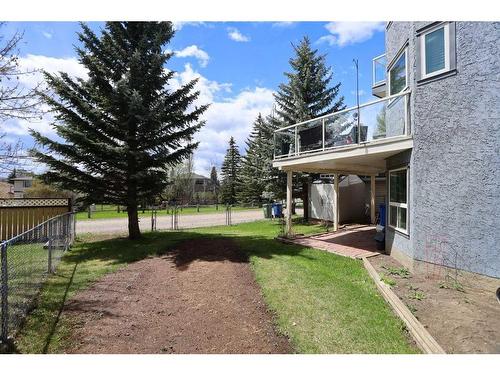 637 Woodbine Boulevard Sw, Calgary, AB - Outdoor With Balcony