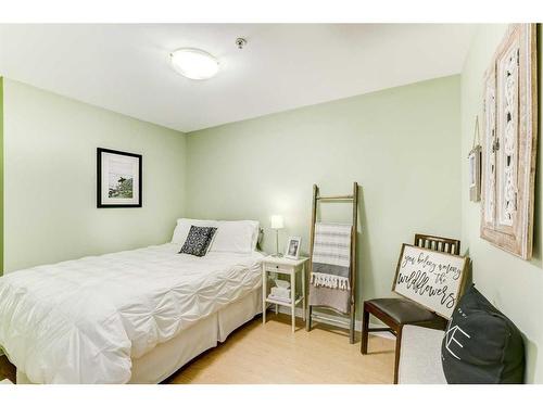 108-788 12 Avenue Sw, Calgary, AB - Indoor Photo Showing Bedroom